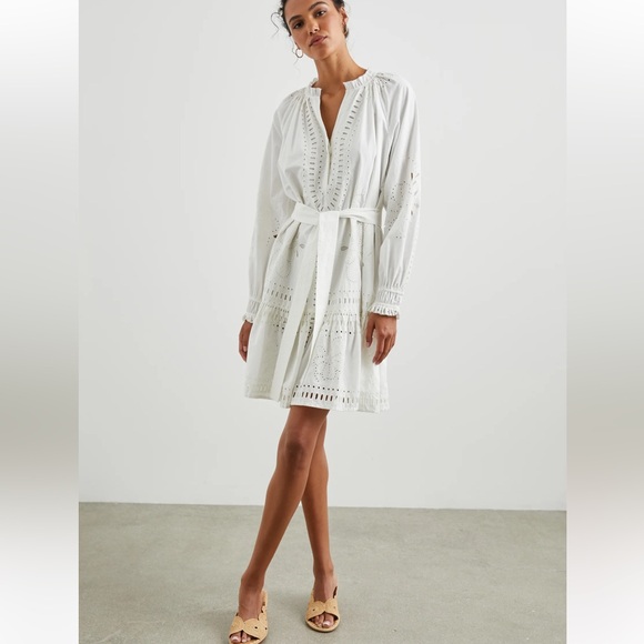 Rails Dresses & Skirts - Rails Saylor Eyelet Dress in White * Missing Belt* size Small